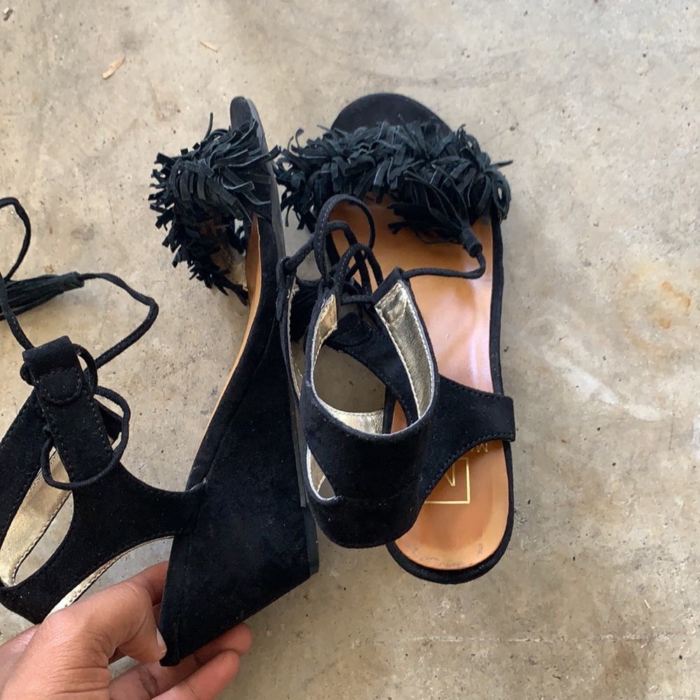 Sandals - Picture 3 of 4